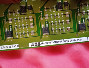 لوحة واجهة محرك البوابة ABB UNS 0881a-P.V1 3BHB006338R0001 جديدة وأصلية متوفرة في المخزون